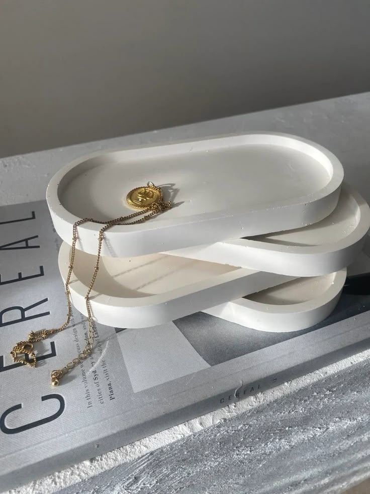 Elegant Ceramic Tray Dish
