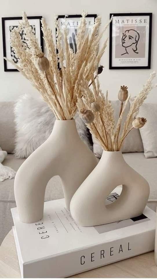 Donut & Sculpted Ceramic Duo (Set of 2)